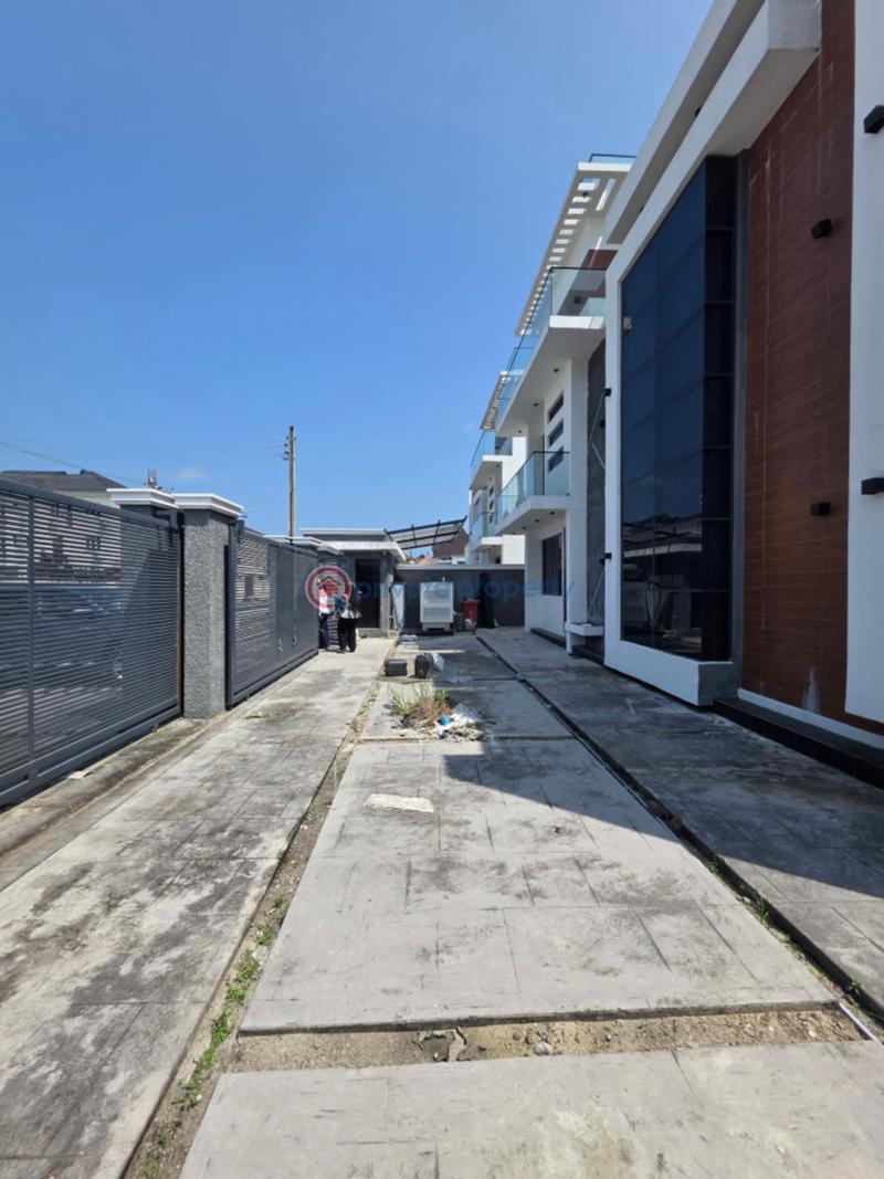 5 bedroom Detached Duplex For Sale Lekki Right Hand Side Lekki Phase 1 Lagos - 12