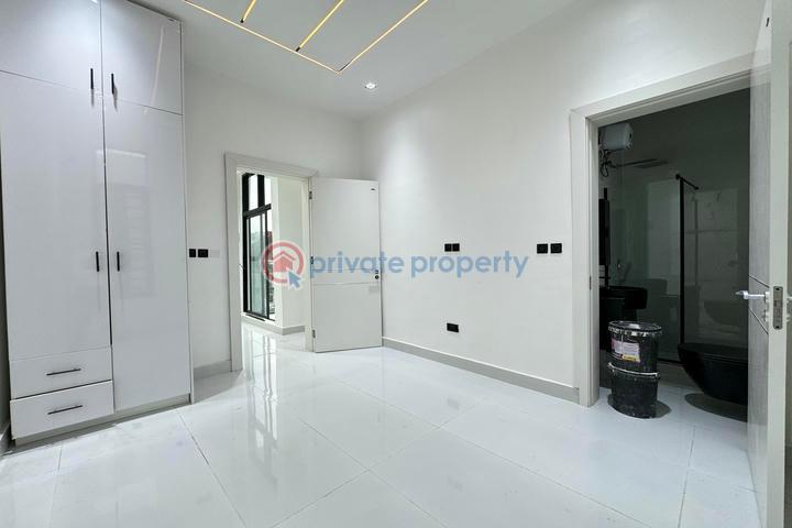 Luxury 5 bedroom detached duplex with swimming pool and bq - 23 5 bedroom Detached Duplex For Sale Oral Estate Lekki Lagos - 23