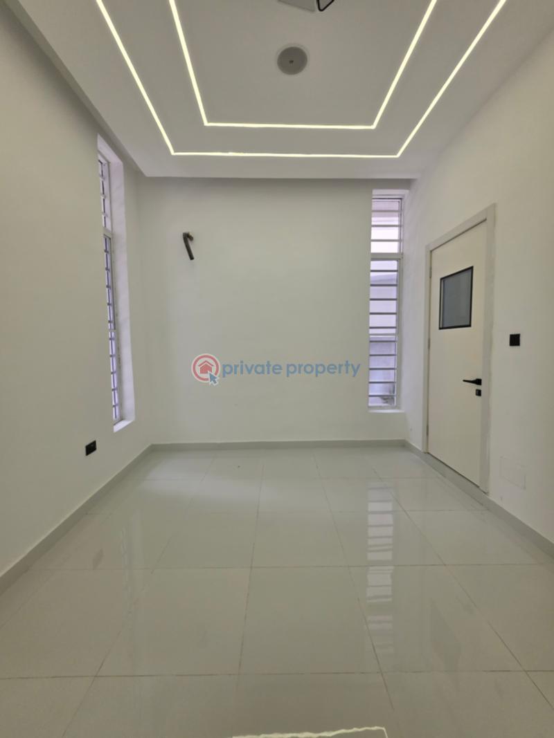 5 bedroom Detached Duplex For Sale Hampton Lake Chevron Drive Lekki Lagos - 11