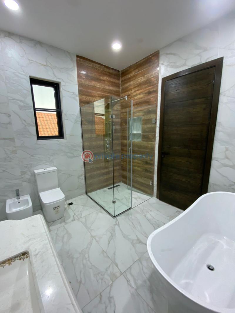 5 bedroom Detached Duplex For Sale Off Admiralty Way Lekki Phase 1 Lagos - 23