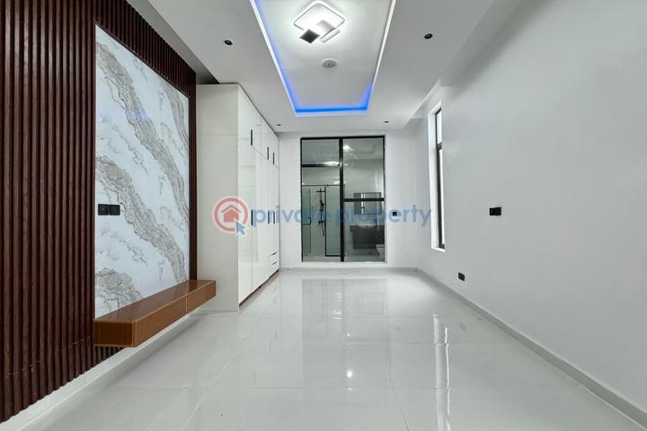 Luxury 5 bedroom detached duplex with swimming pool and bq - 15 5 bedroom Duplex For Sale Ajah Lagos - 15
