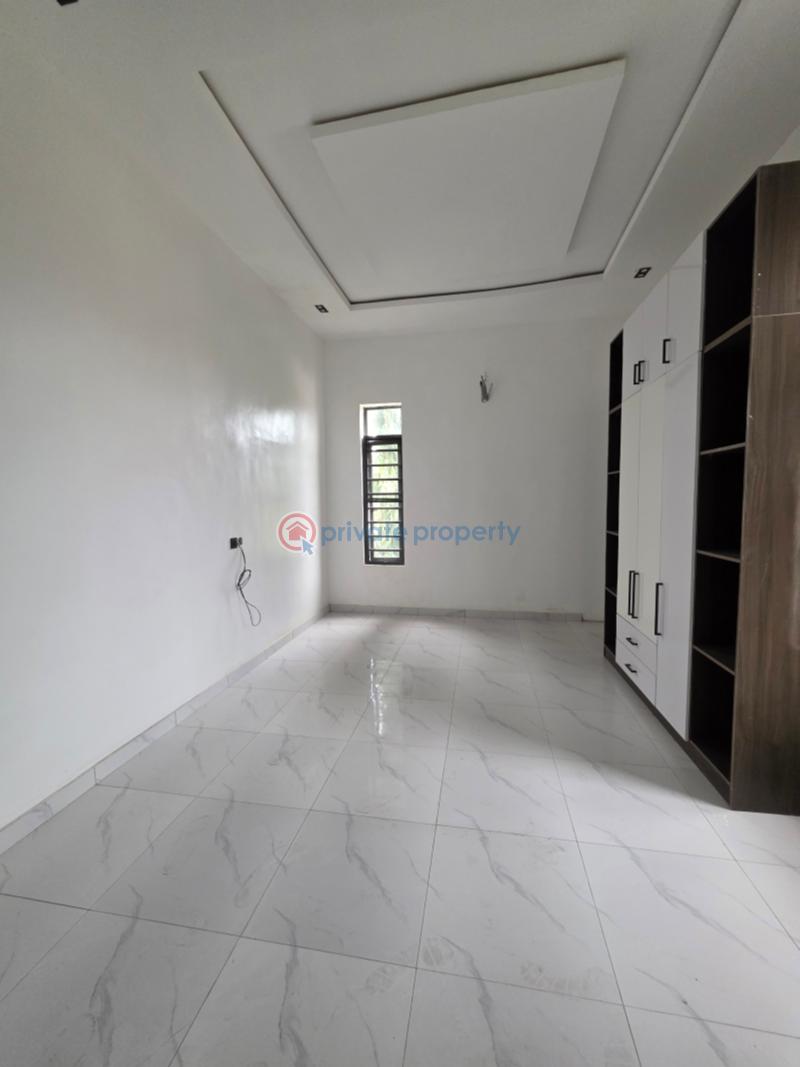 Luxury 5 bedroom detached duplex with swimming pool - 8 5 bedroom Detached Duplex For Sale Orchid Hotel Road Chevron Drive Lekki Lagos - 8