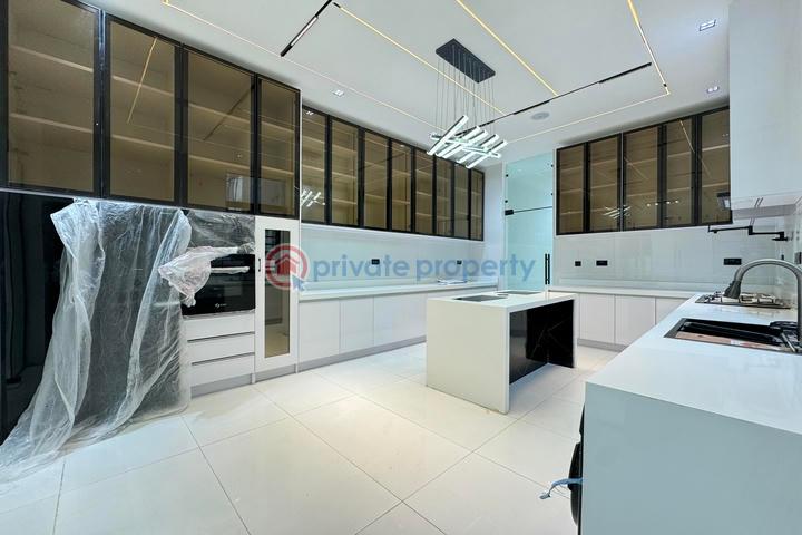 Luxury 5 bedroom detached duplex with swimming pool and bq - 5 5 bedroom Detached Duplex For Sale Oral Estate Lekki Lagos - 5