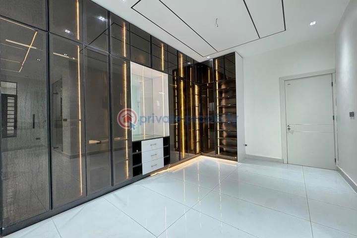 Luxury 5 bedroom detached duplex with swimming pool and bq - 13 5 bedroom Detached Duplex For Sale Oral Estate Lekki Lagos - 13