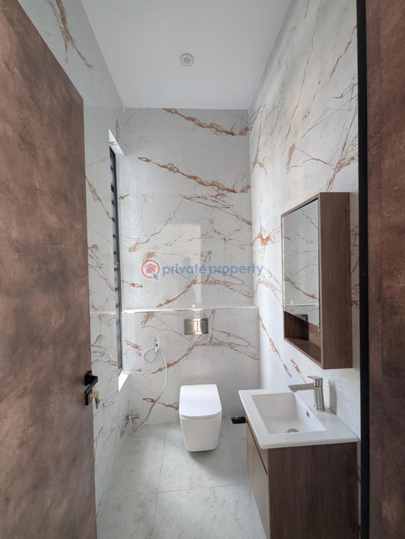 5 bedroom Detached Duplex For Sale Chevron Lekki Lagos - 5