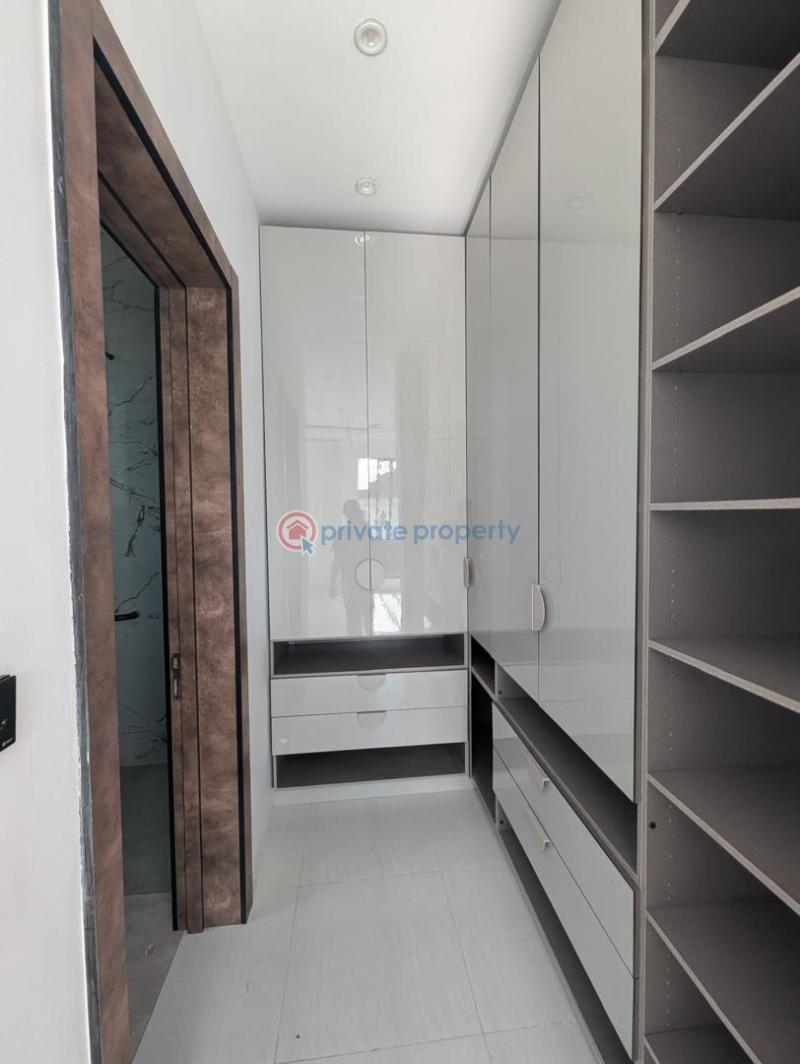 5 bedroom Detached Duplex For Sale Chevron Lekki Lagos - 14