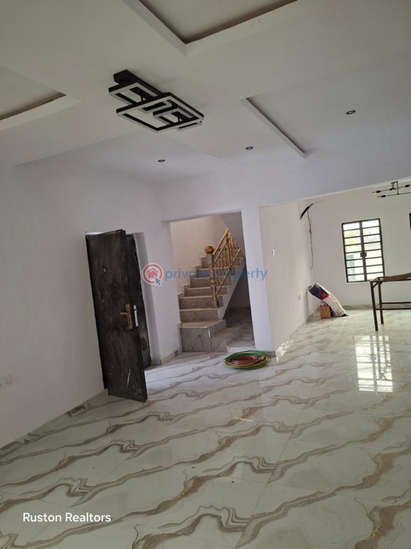 5 bedroom Duplex For Sale Kolapo Ishola Gra Akobo Ibadan Oyo - 1