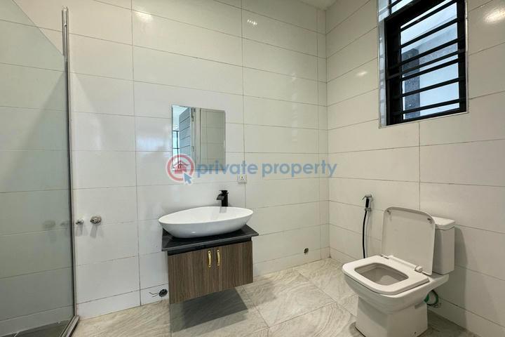 Luxury 5 bedroom detached house with swimming pool, cinema and bq - 10 5 bedroom Detached Duplex For Sale Megamound Estate Ikota Lekki Lagos - 10