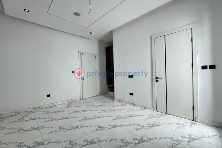 Luxury 5 bedroom detached house with swimming pool and bq - 20 5 bedroom Detached Duplex For Sale Ajah Lagos - 20