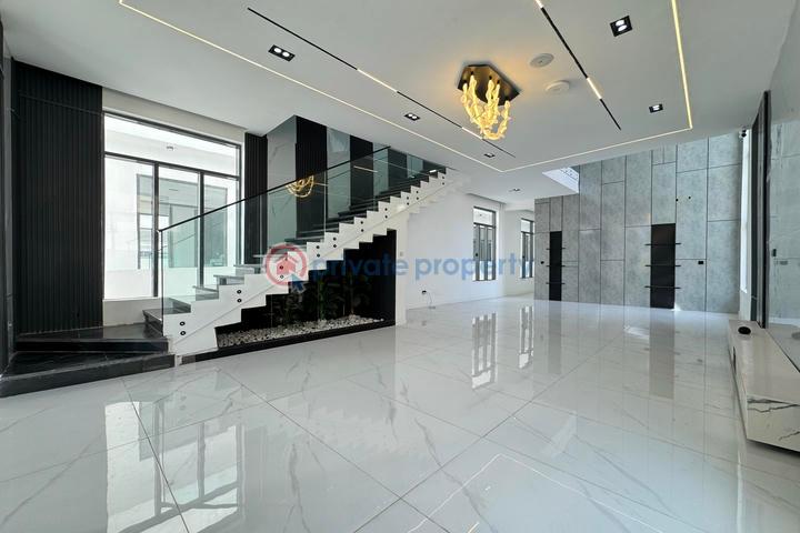 5 bedroom Detached Duplex For Sale Chevron Drive Lekki Lagos - 0