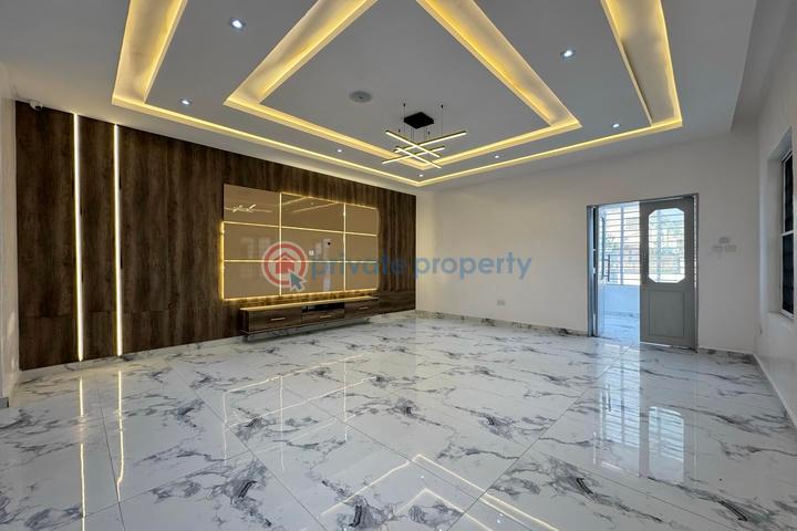 5 bedroom Detached Duplex For Sale Chevron Drive Lekki Lagos - 1