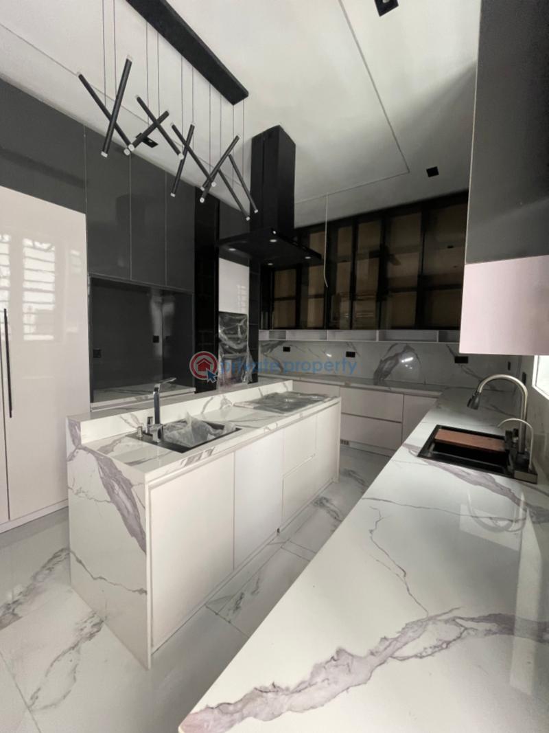 5 bedroom Semi detached Duplex For Sale Admiralty Way Lekki Lekki Phase 1 Lagos - 8