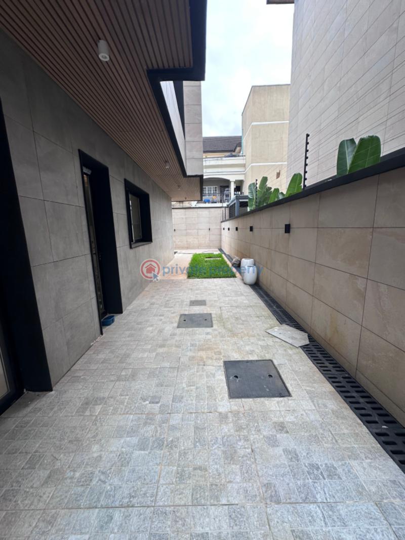 5 bedroom House For Sale Banana Island Ikoyi Lagos - 2