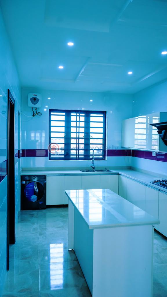 5 bedroom Semi detached Duplex For Sale Abraham Adesanya Ogombo Ajah Lagos - 4