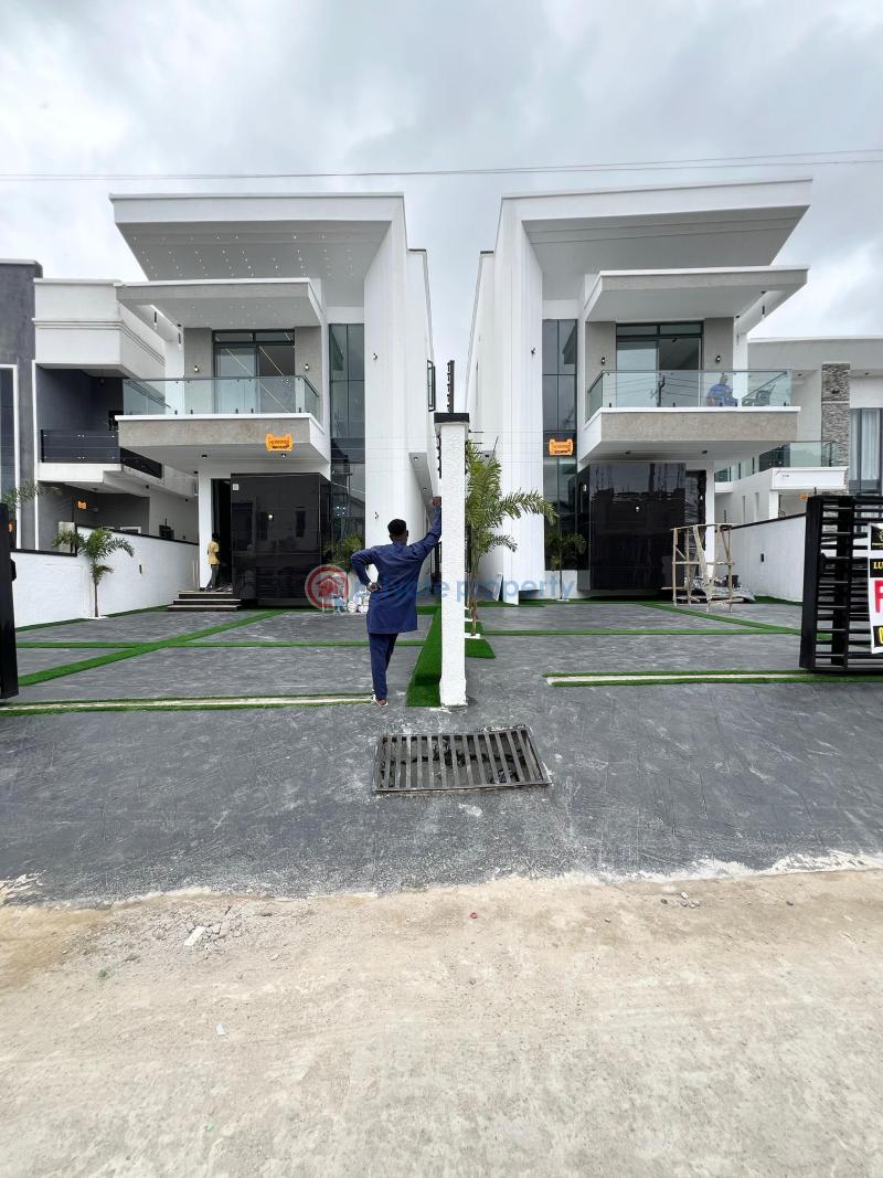 Luxury 5 bedroom duplex with pool and gym - 1 5 bedroom Duplex For Sale Ajah Lagos - 1