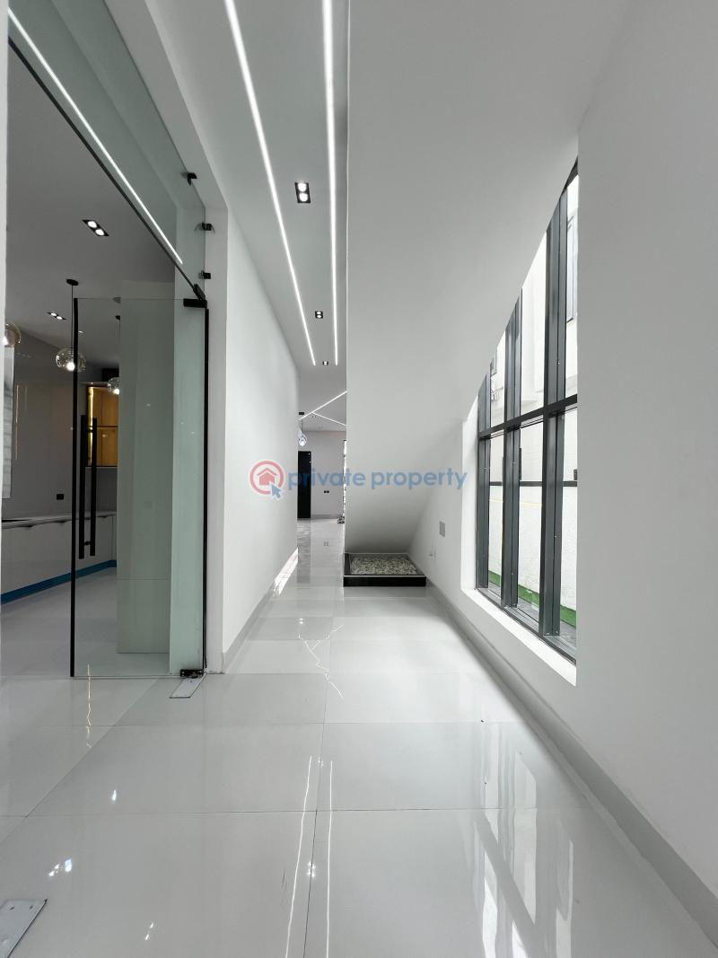 Luxury 5 bedroom duplex with pool and gym - 8 5 bedroom Duplex For Sale Ajah Lagos - 8