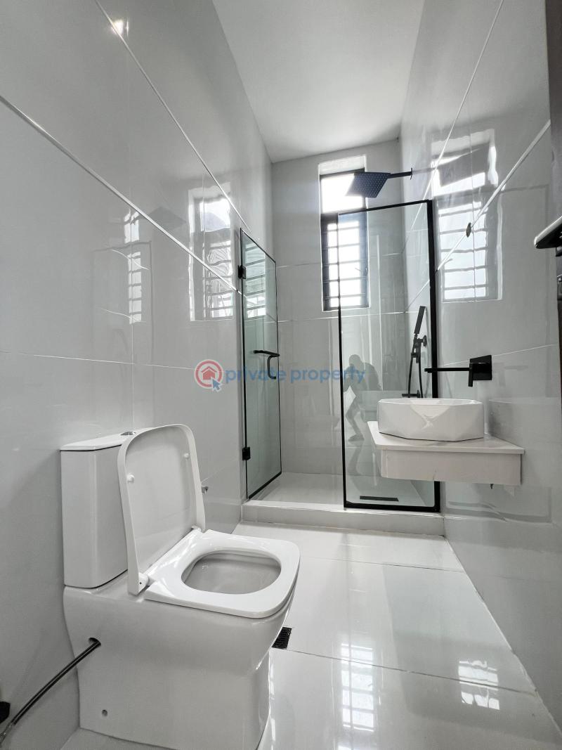 Luxury 5 bedroom duplex with pool and gym - 10 5 bedroom Duplex For Sale Ajah Lagos - 10