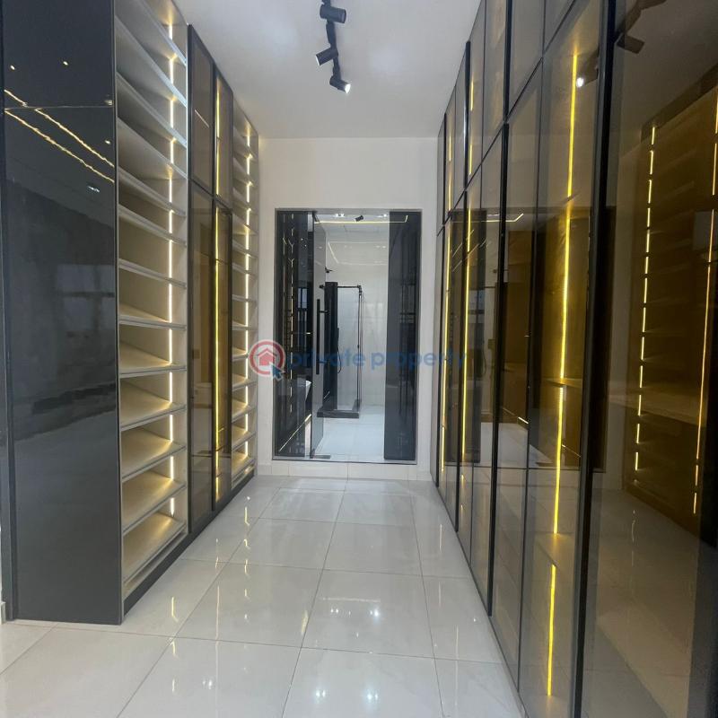 5 bedroom Detached Duplex For Sale Chevron Lekki Phase 1 Lagos - 10