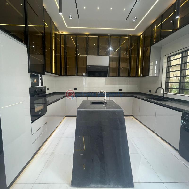 5 bedroom Detached Duplex For Sale Chevron Lekki Phase 1 Lagos - 4