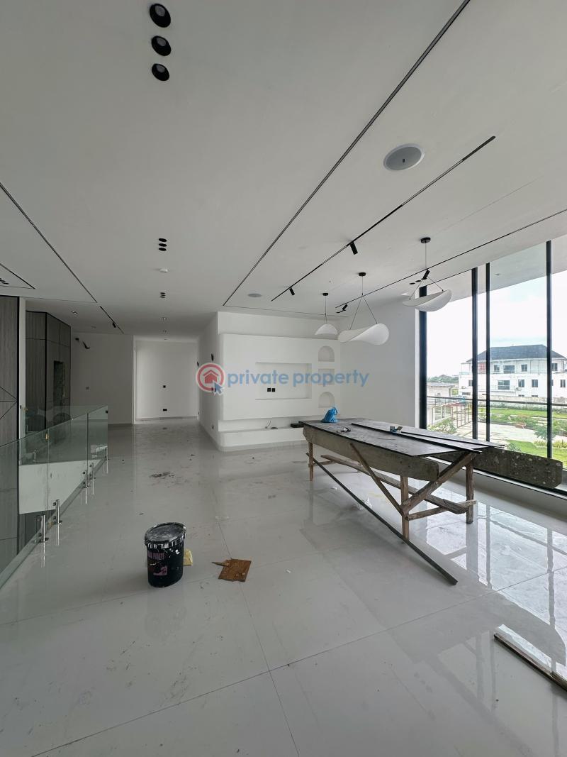 5 bedroom House For Sale Osapa Lekki Lagos - 5