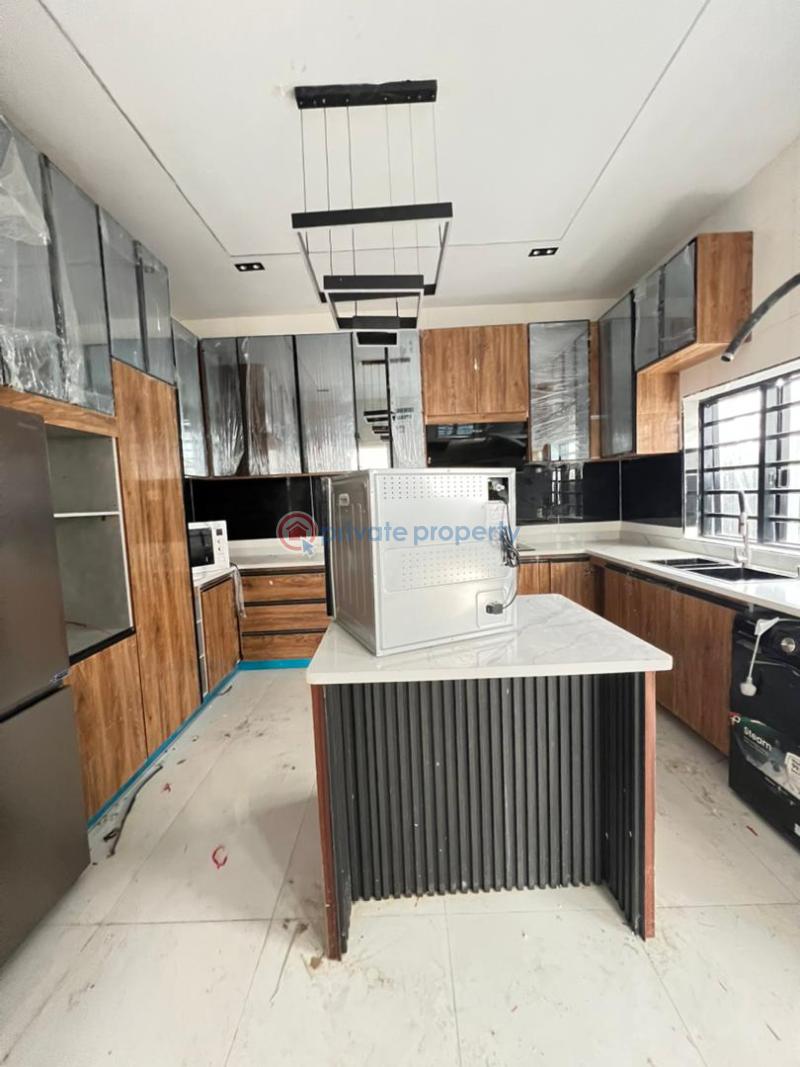 5 bedroom Detached Duplex For Sale Ikota Gra Estatw Ikota Lekki Lagos - 3