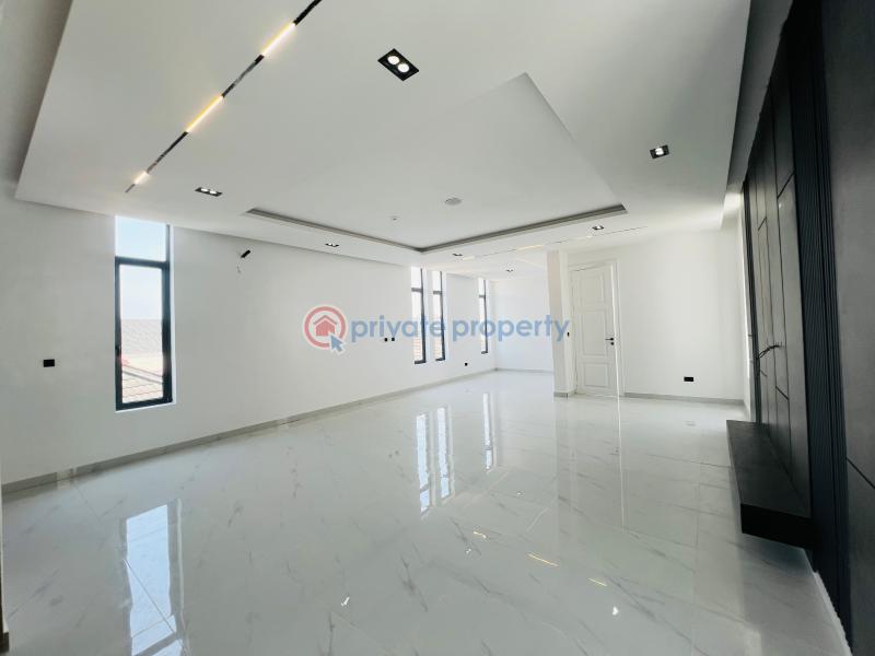 5 bedroom Detached Duplex For Sale Chevron Drive Lekki Lagos - 9