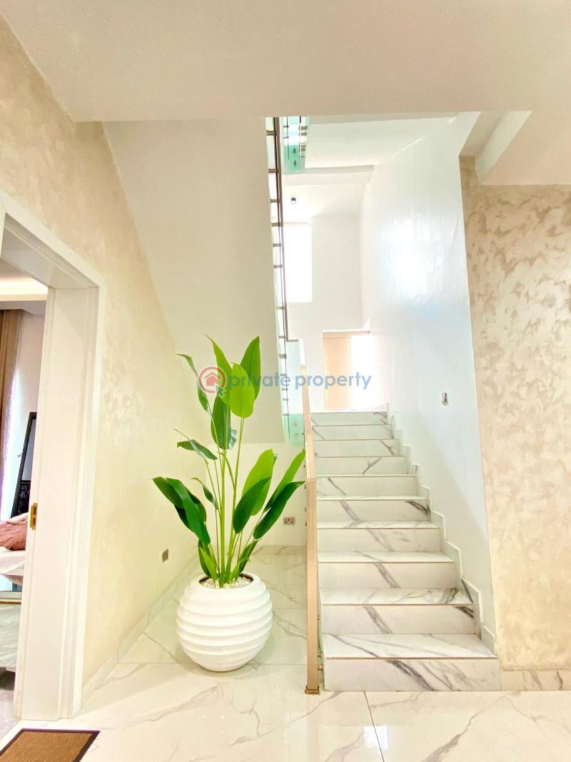 5 bedroom Detached Duplex Short let Pinnock Beach Estate Osapa Osapa Lekki Lagos - 4