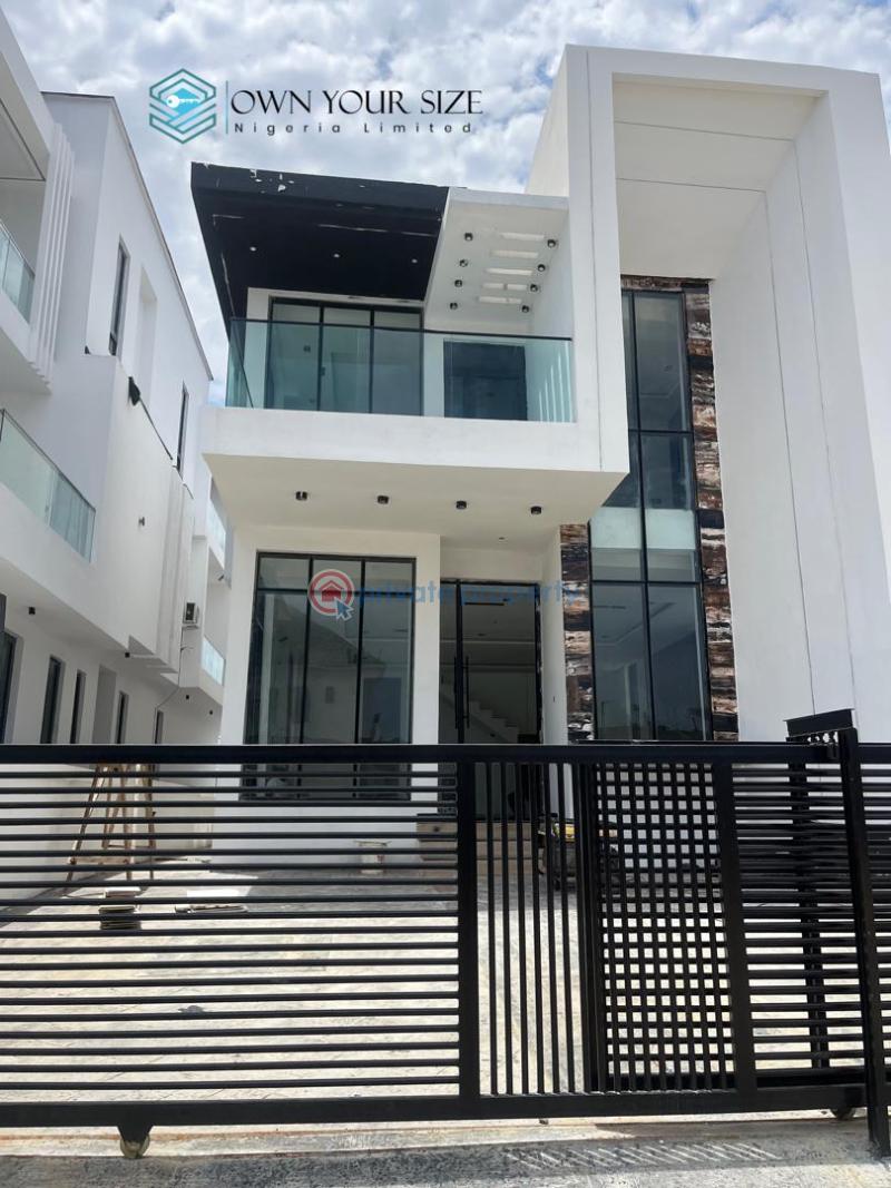 5 bedroom House For Sale Lekki Lagos - 1