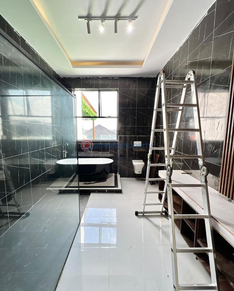 5 bedroom Duplex For Sale After Chevron Lekki Lekki Phase 2 Lagos - 1
