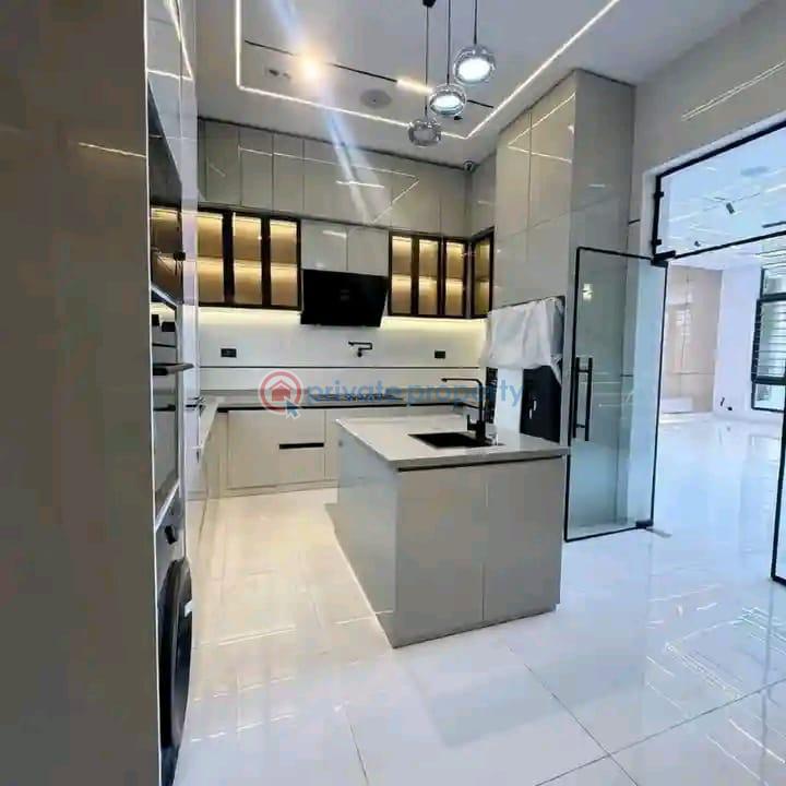 5 bedroom Detached Duplex For Sale Chevron Drive Lekki Lagos - 2