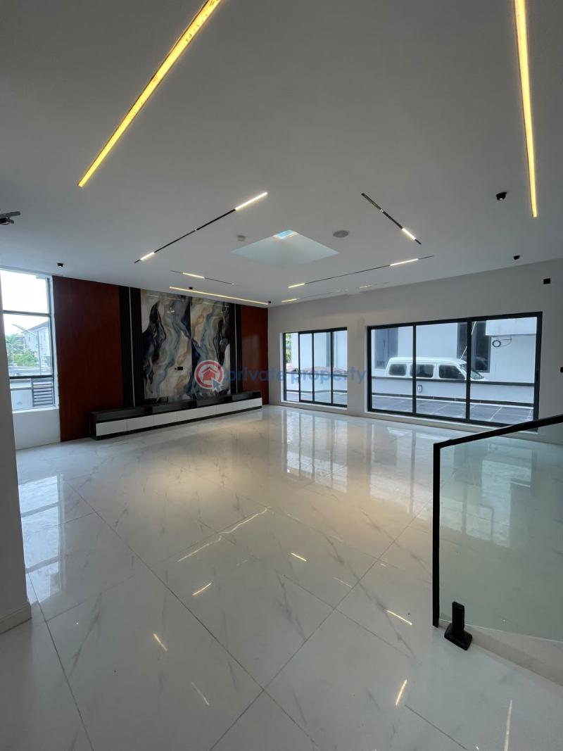 5 bedroom Detached Duplex For Sale Lekki Lagos - 0