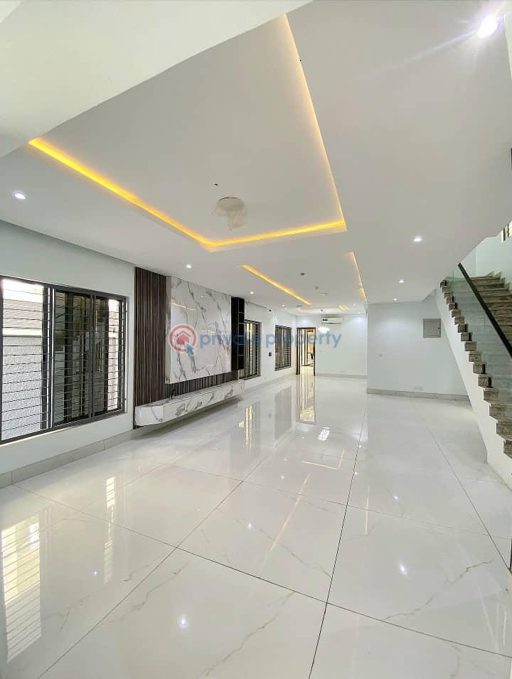 Luxury 5-bedroom fully detached duplex for sale - 11 5 bedroom Detached Duplex For Sale Lekki Phase 1 Lagos - 11