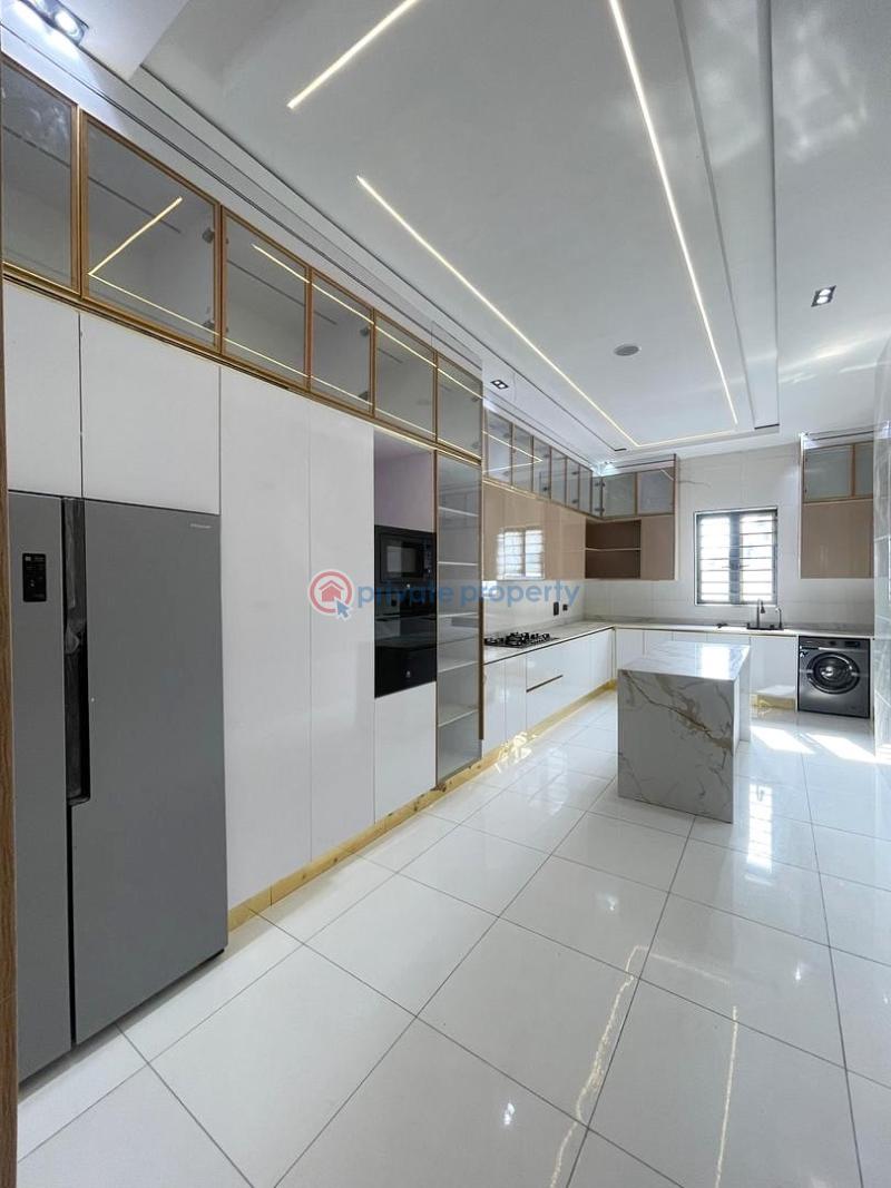 5 bedroom Detached Duplex For Sale Vgc Lekki Expressway Lagos - 2