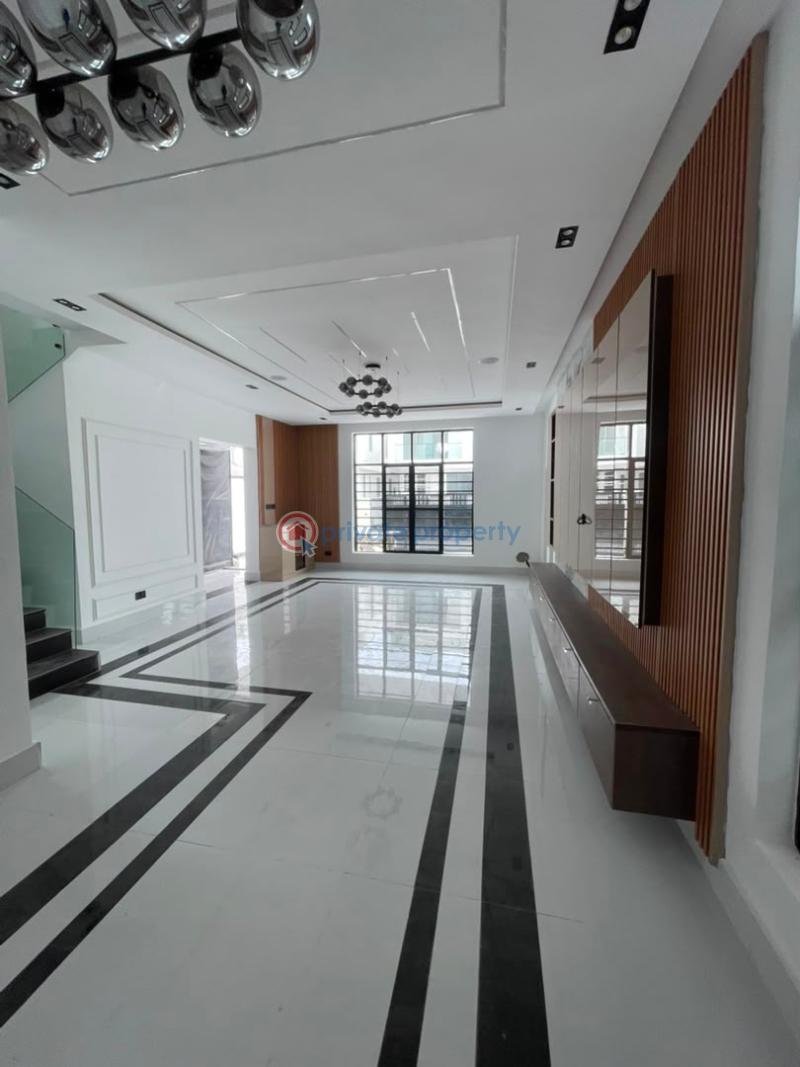 5 bedroom Detached Duplex For Sale Chevron Drive Lekki Lagos - 1