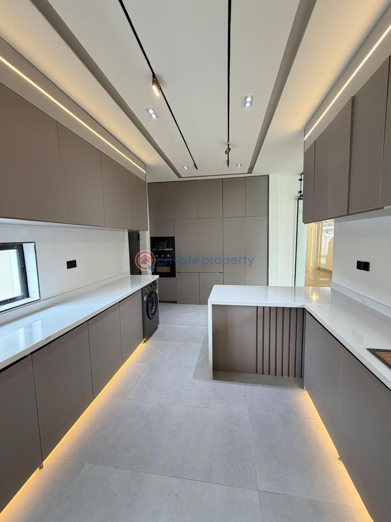 5 bedroom Flat & Apartment For Sale Freedom Way Lekki Phase 1 Lagos - 5