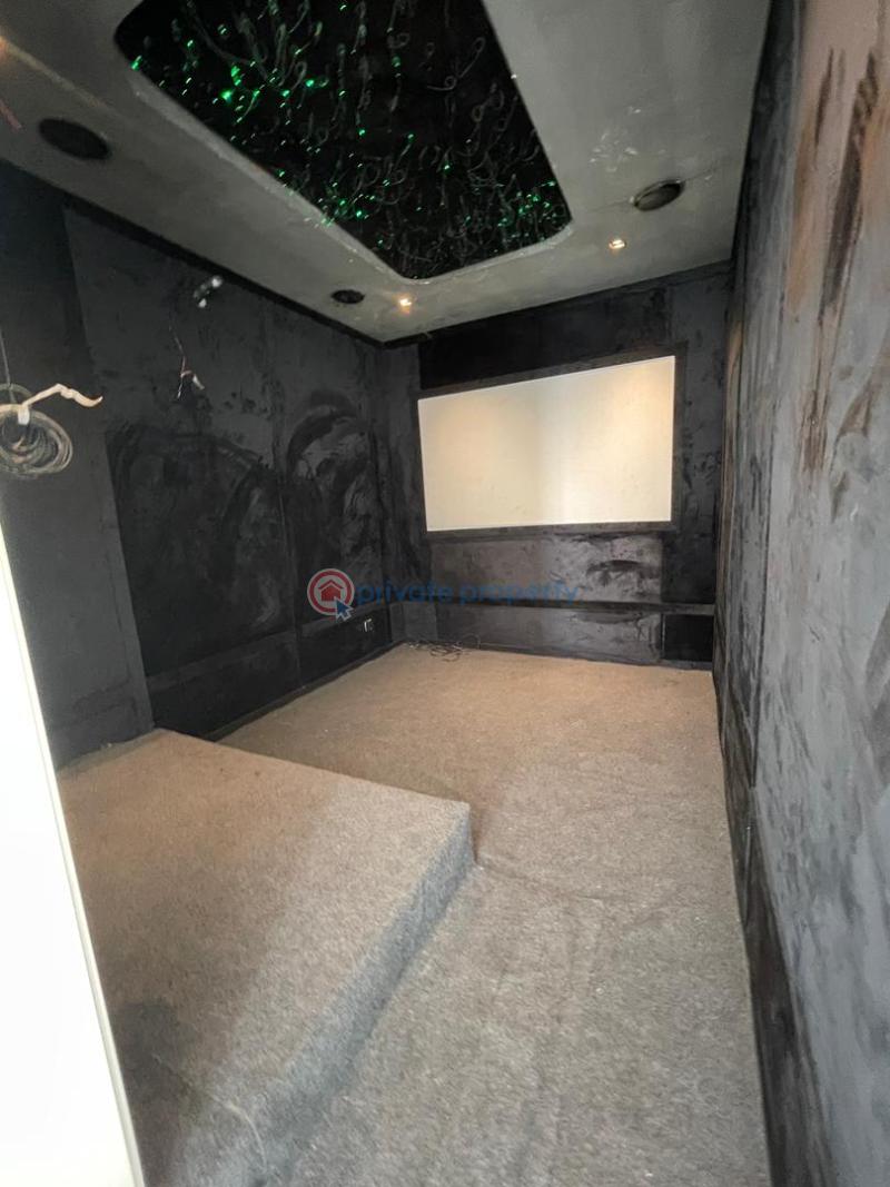 5 bedroom Detached Duplex For Sale Freedom Way Lekki Phase 1 Lagos - 9
