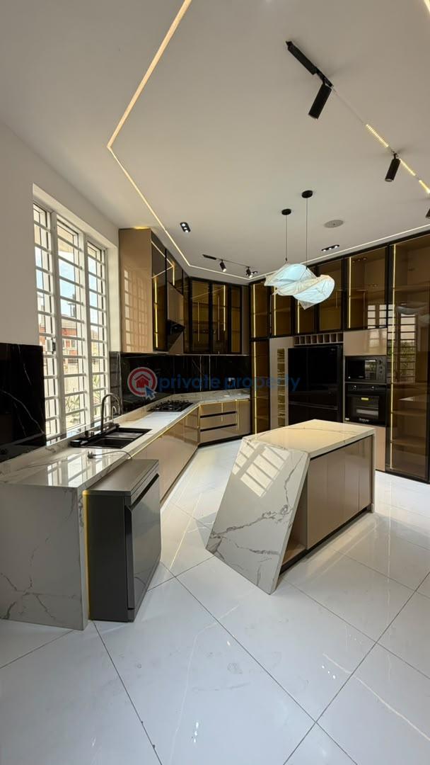 5 bedroom Detached Duplex For Sale Cheveron Lekki Lagos - 13