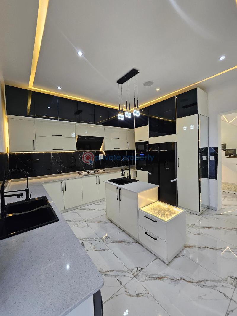 5 bedroom Detached Duplex For Sale Ologolo Lekki Lagos - 1