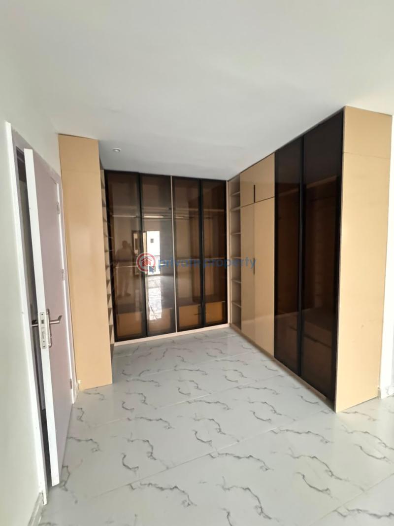 5 bedroom Detached Duplex For Sale Victoria Garden City Lekki Lagos - 8