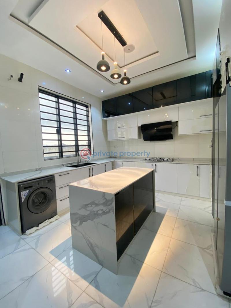 5 bedroom Detached Duplex For Sale Chevron Lekki Lagos - 5