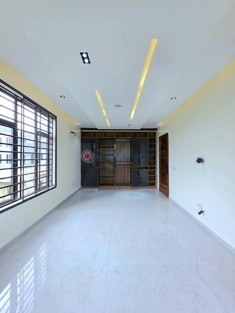Luxury 5-bedroom fully detached duplex - 8 5 bedroom Detached Duplex For Rent Ajah Lagos - 8