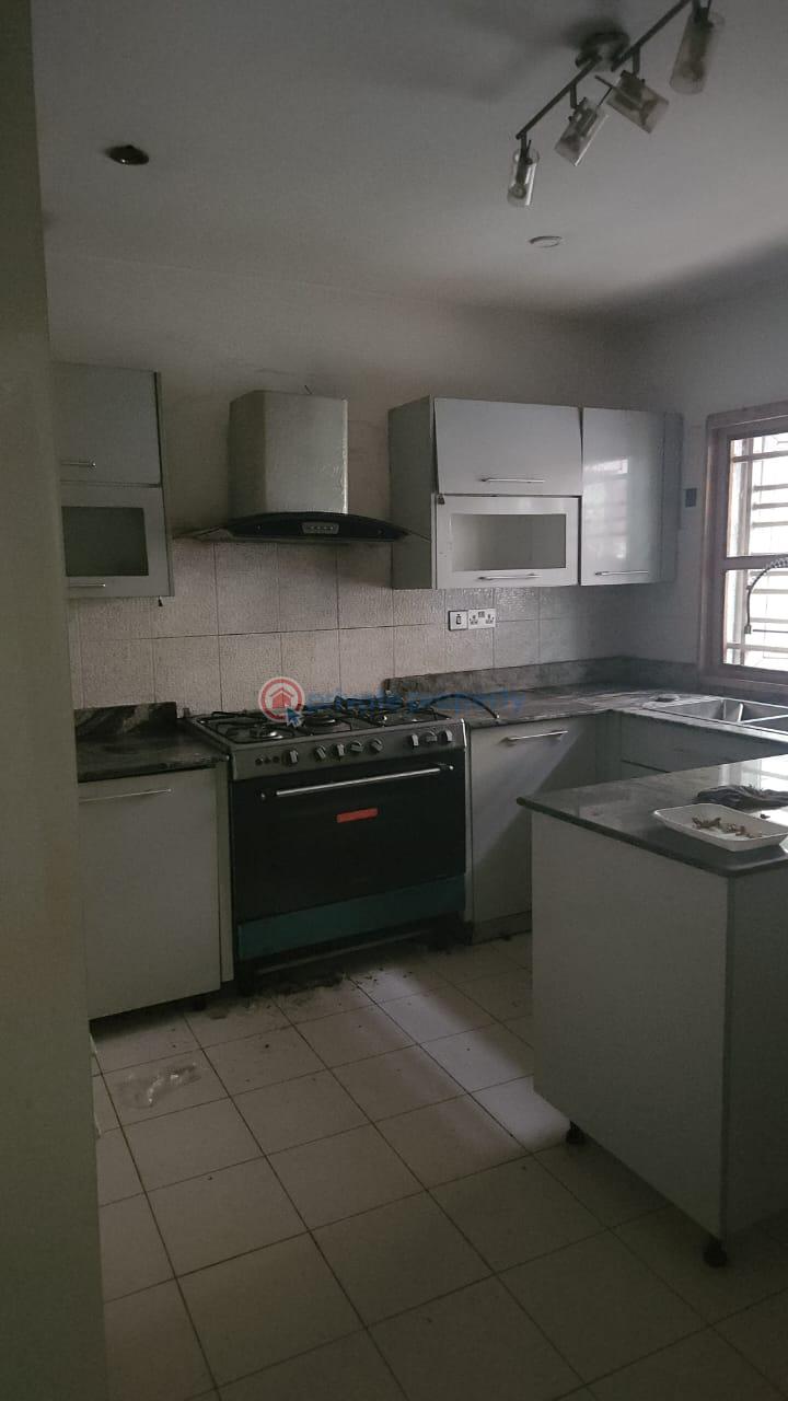 House For Sale Location:ayodele Adelaja Street , Temidire Quarters Elenusoso Road Ile Titun Nihort Extension Ibadan Ibadan Oyo - 10