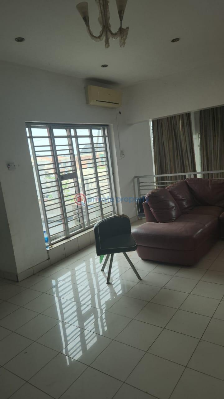 House For Sale Location:ayodele Adelaja Street , Temidire Quarters Elenusoso Road Ile Titun Nihort Extension Ibadan Ibadan Oyo - 12