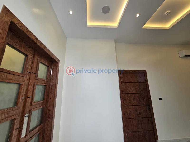 5 bedroom Detached Duplex For Sale In An Estate Close To Banana Island Ikoyi Lagos - 18