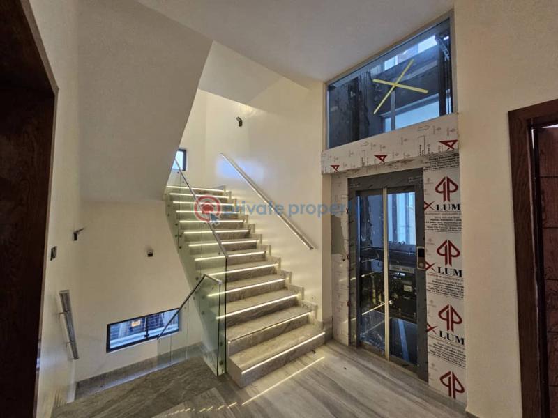 5 bedroom Detached Duplex For Sale In An Estate Close To Banana Island Ikoyi Lagos - 2