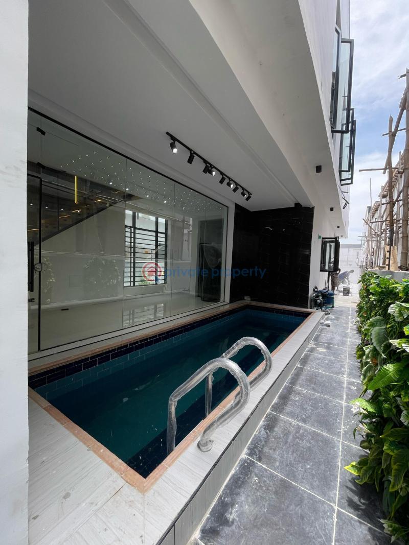 Luxury 5-bedroom fully detached duplex with a bq & pool - 3 5 bedroom Detached Duplex For Sale Ikota Lekki Lagos - 3