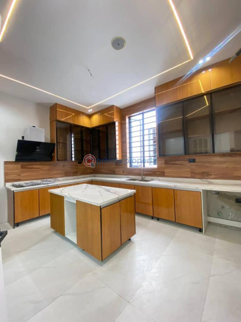 5 bedroom Detached Duplex For Sale Chevron Drive Lekki Lagos - 3