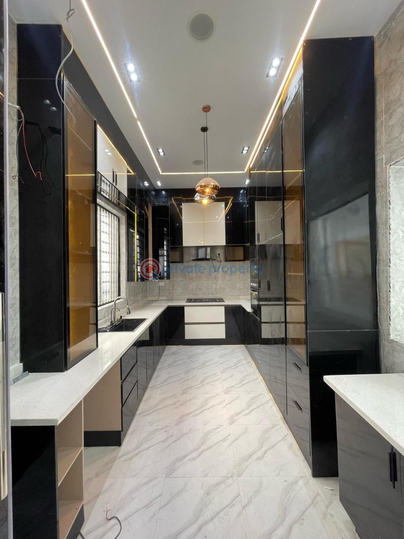 5 bedroom Detached Duplex For Sale Chevron Drive Lekki Lagos - 4