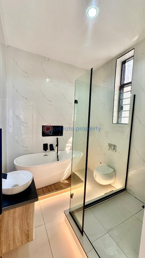 5 bedroom Detached Duplex For Sale Chevron,conservation Lekki Lagos - 17