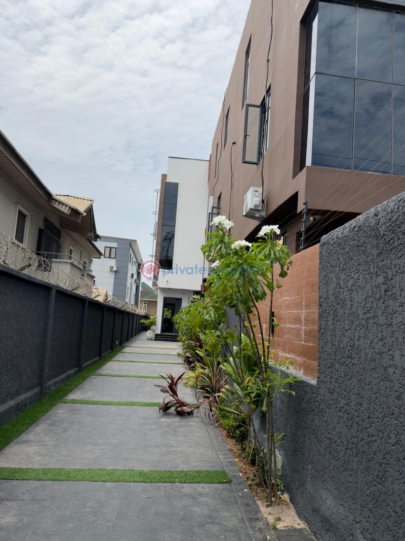 5 bedroom Detached Duplex For Sale Lekki Phase 1 Lagos - 1